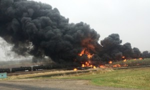 Bakken oil treated before shipment, fiery derailment – Hess Corp.