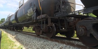New oil by rail regulations: Lawsuits from industry, eco-activists