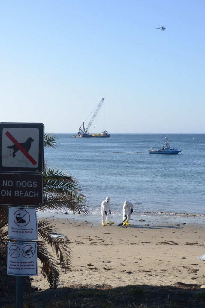 Exxon Mobil halts drilling off Santa Barbara after spill crippled pipeline