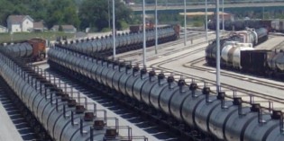 Rail delays decline in Midwest due to North Dakota oil slowdown
