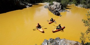 EPA crew releases toxic orange mine sludge into Colorado river