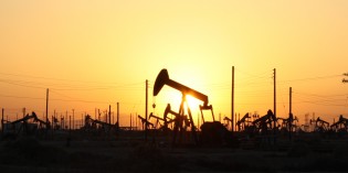 Ending oil export ban would leave gas prices unchanged or slightly reduced: Report