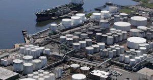 Kinder Morgan, BP partner to purchase 15 American refinery terminals