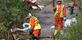 Feds want tougher oil pipeline rules after spills showed gaps in oversight
