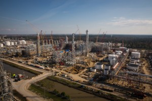 Photo: Chevron petrochemical plant in Texas.