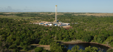 Pioneer Natural Resources raises $827 million to fund West Texas development