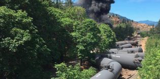 Stop oil by rail in our state, Oregon asks U.S. regulator