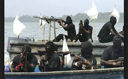 Nigeria oil output falls to 30-year low after 5 Niger Delta Avengers attacks since Friday