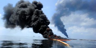 Lawyer accused of fraud by U.S. in BP oil spill case acquitted