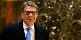 U.S. oil industry cheers Rick Perry as energy pick, seeks gas export boost